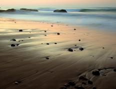 开云体育官方网站-火力全开！贝恩关键时刻屡建奇功，湖人狂胜老鹰显冠军相