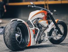 开云体育中国-年度焦点之战之夜，霍勒迪点燃赛场烽火