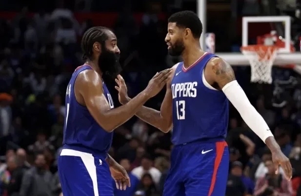 开云体育app-76人爆冷负于热火，连胜被终结的简单介绍