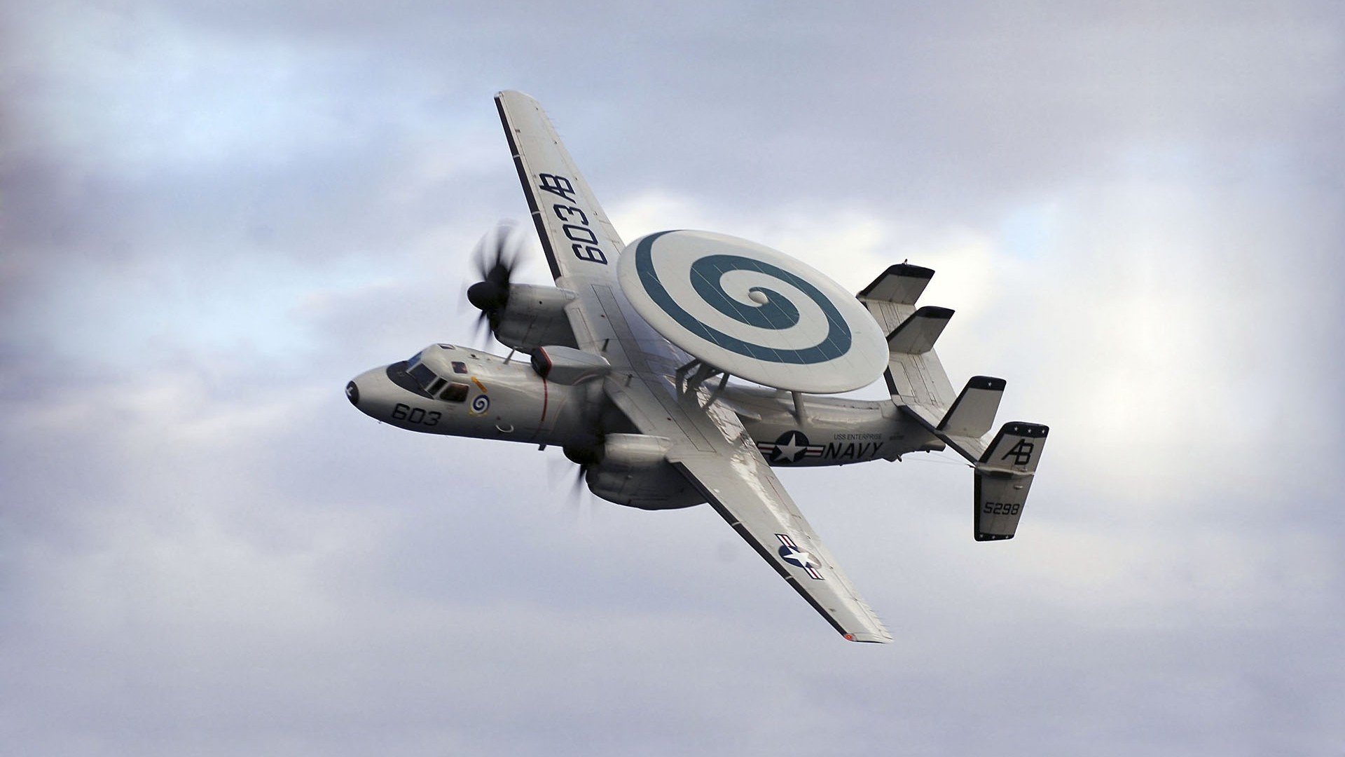 开云官网-黄潜艇巧锁北欧海盗，智利老将定乾坤—论比利亚雷亚尔战术压制丹麦与蒂亚戈的关键一击