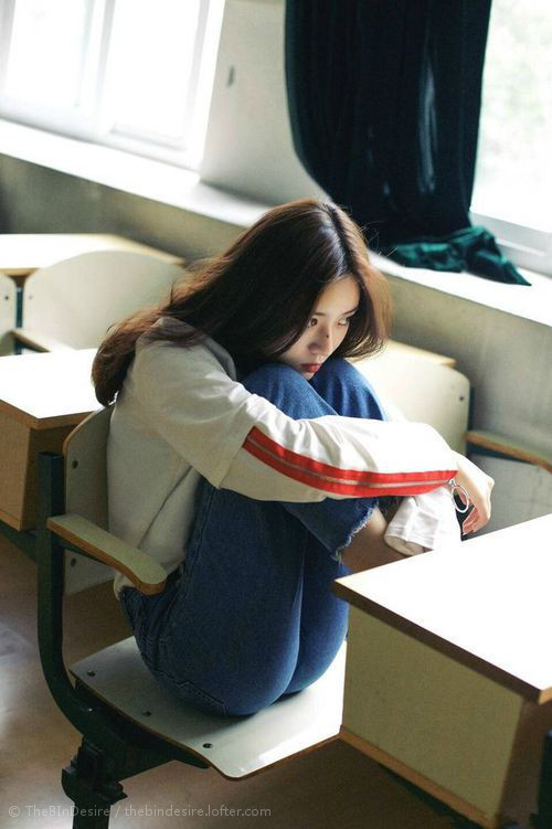 开云体育下载-马德里竞技vs皇家社会,雨夜中的英雄,拉亚一夫当关