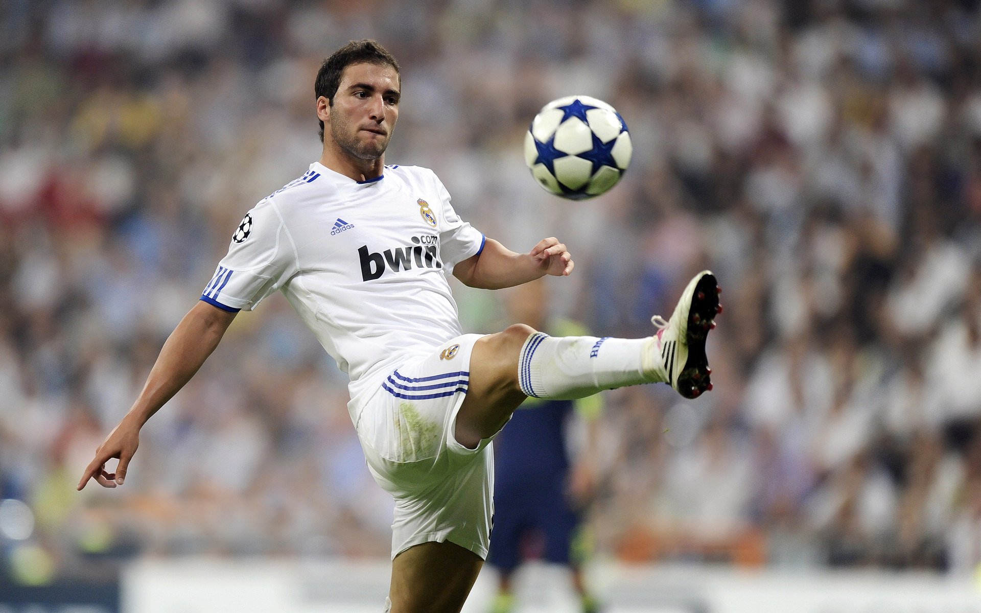 开云APP-迪马利亚单骑救主!阿根廷利刃出鞘,斩落北欧童话