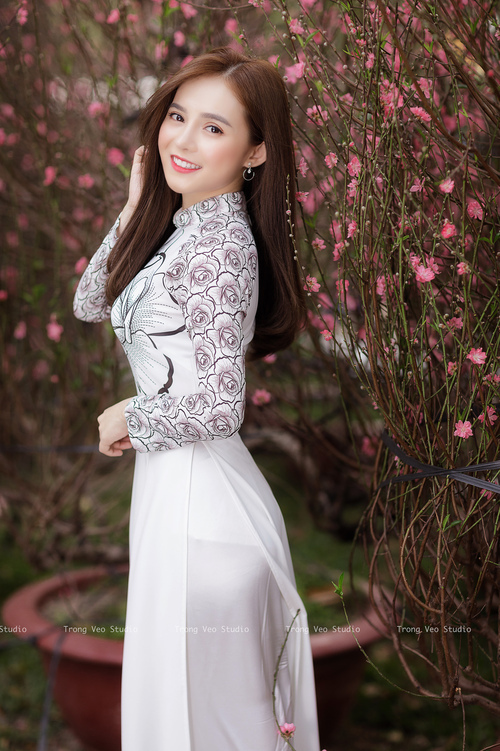 开云下载-克瓦拉茨赫利亚爆种，乌拉圭凭何制霸塞内加尔？