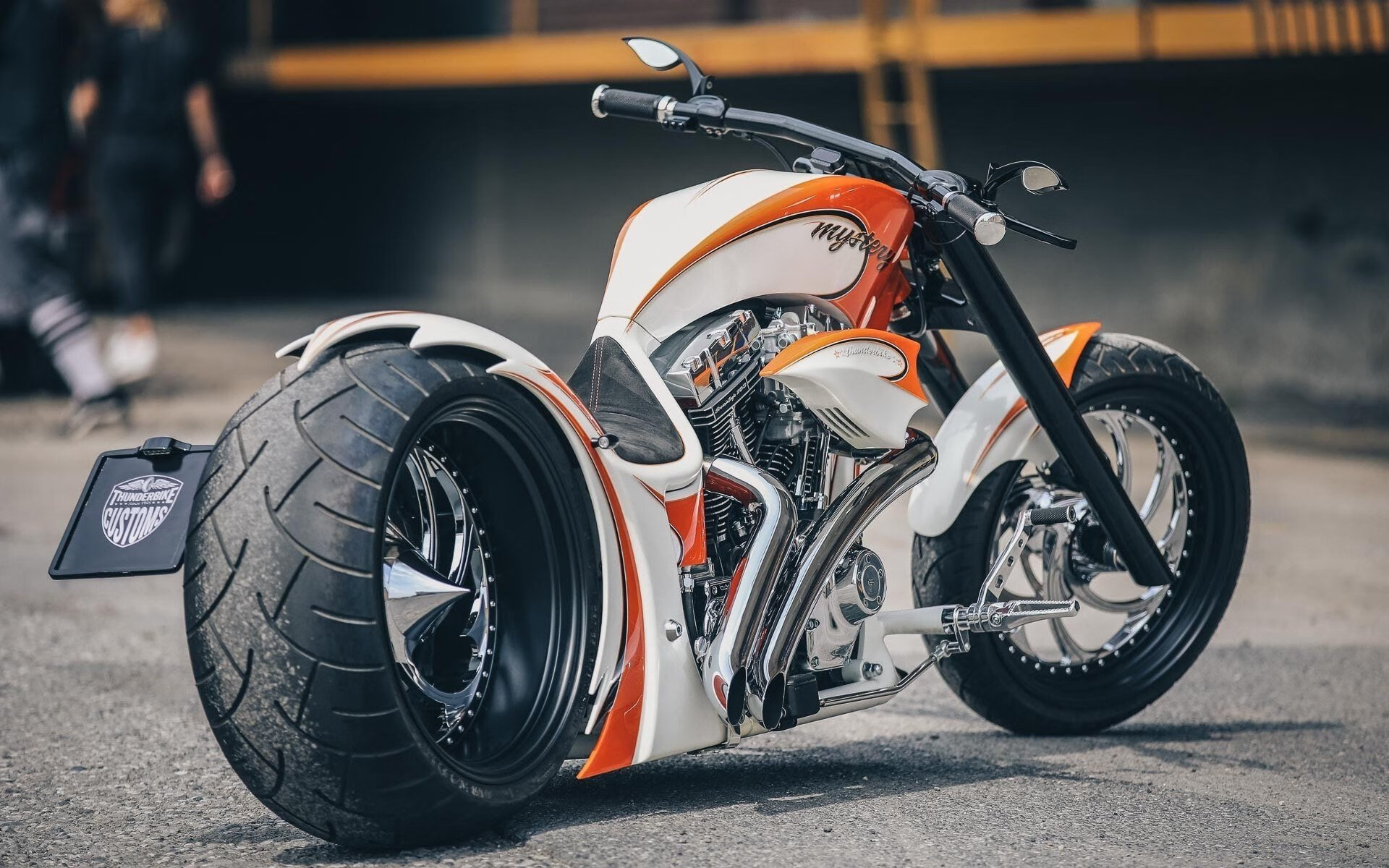 开云体育中国-年度焦点之战之夜，霍勒迪点燃赛场烽火