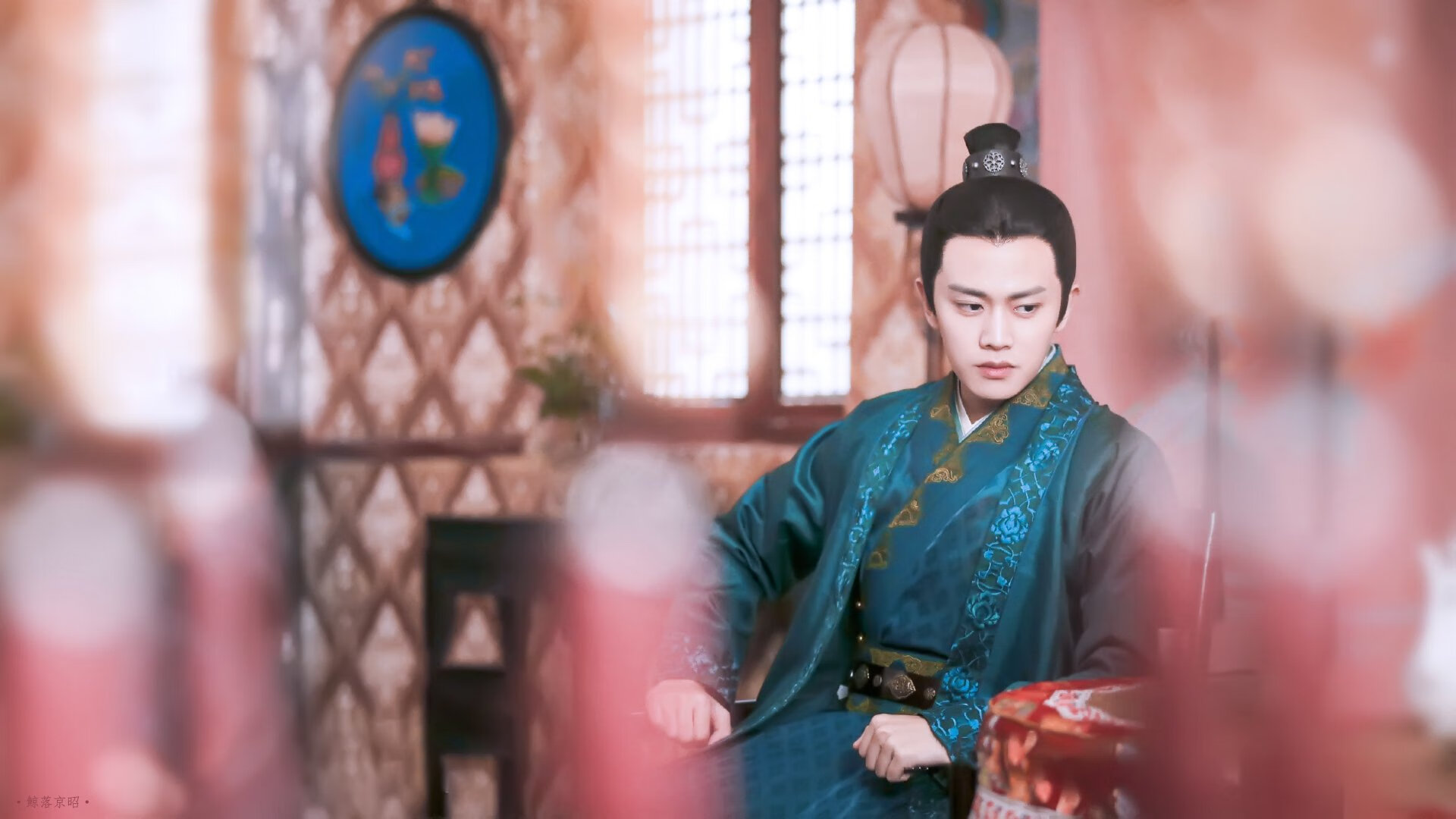 开云体育入口-刀锋上的致胜弯角，F1年度争冠之夜的毫厘艺术